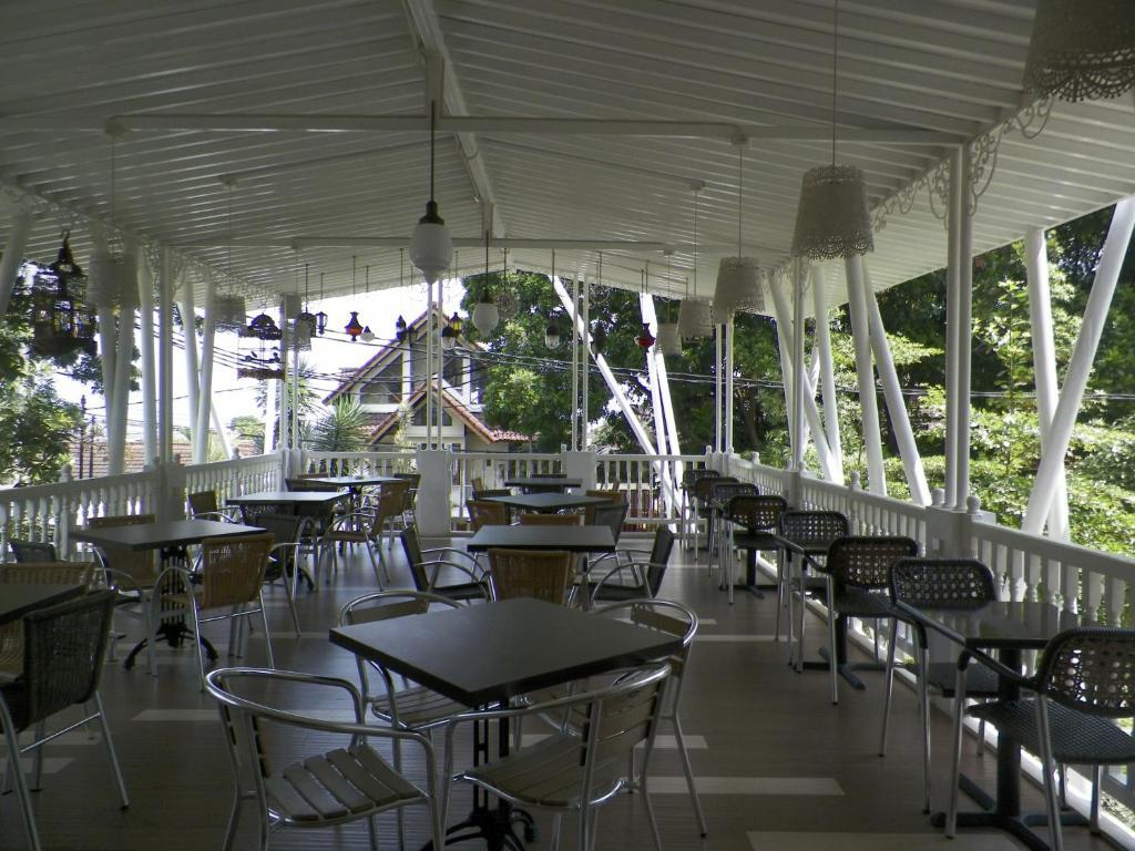 The Victoria Guesthouse Bandung Dış mekan fotoğraf